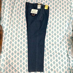 Haggar Denim pants NWT. Size 38/32L